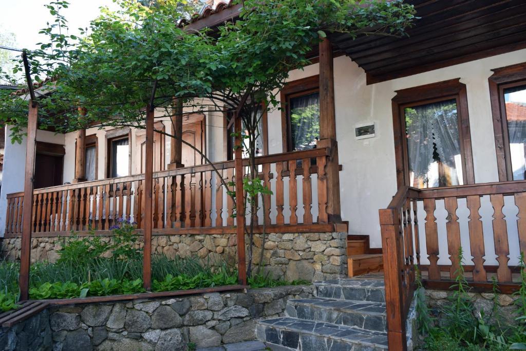 Гостоприемница Георги Kalofer Luaran gambar